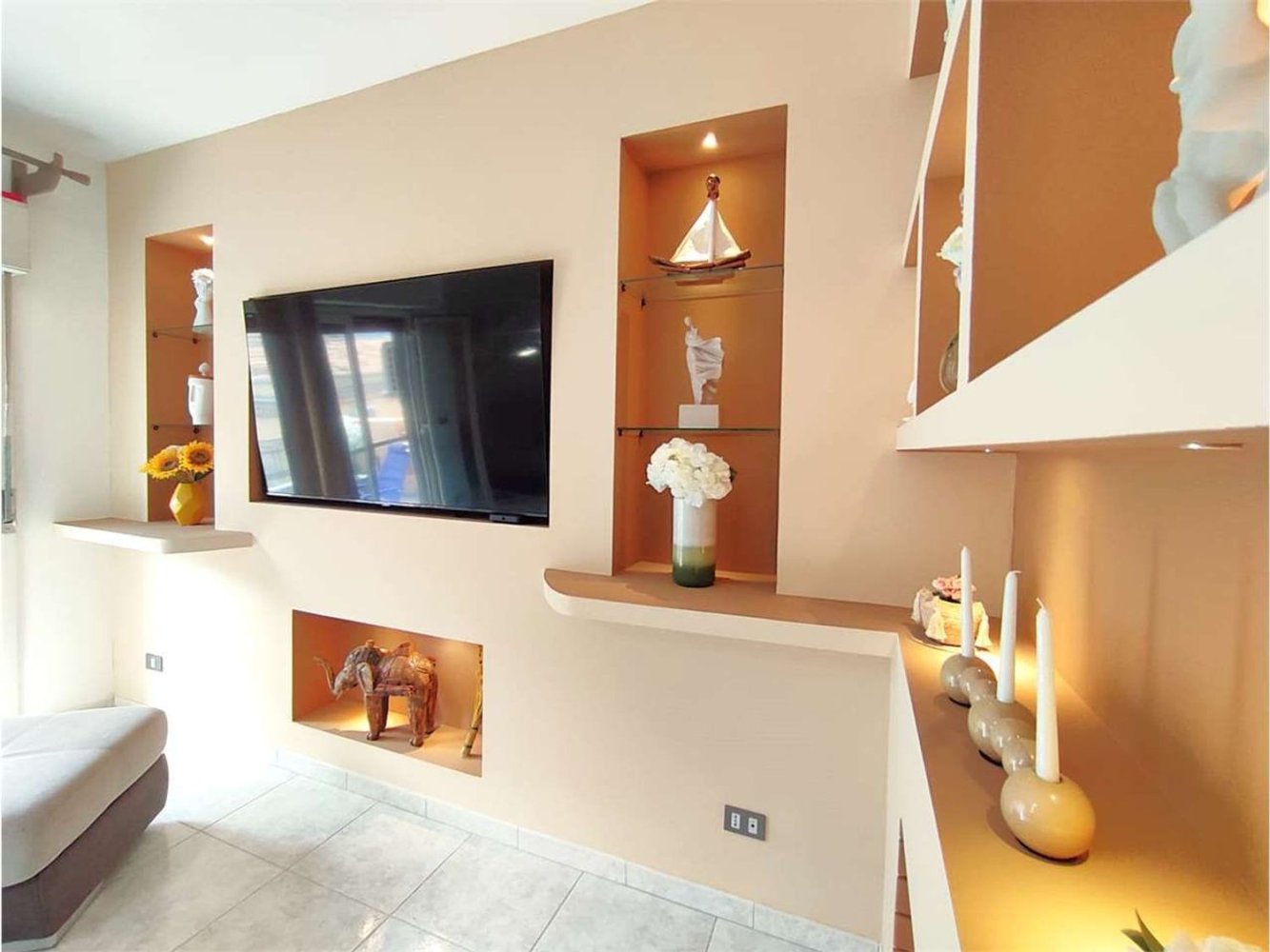 4 bedrooms Apartment in Rometta, Italy No. 346285