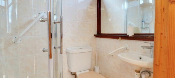 3 bedrooms House in Hayes, United Kingdom No. 5045 6