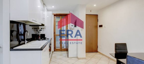 3-salle Appartement à Rome, Italy No. 172691 11