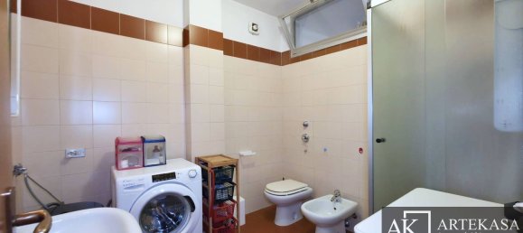 Apartamento T3 em Novara, Italy N.º 379021 22