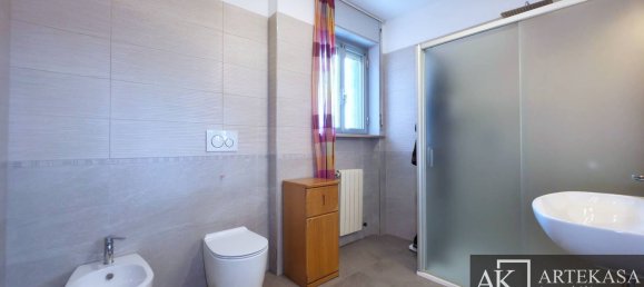 Apartamento T3 em Novara, Italy N.º 379021 19