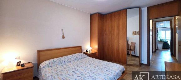 Apartamento T3 em Novara, Italy N.º 379021 15