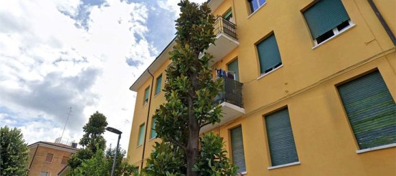 4 rooms Apartment in Modena, Italy No. 297864 5