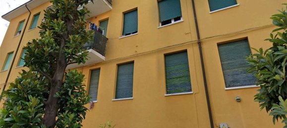 4 rooms Apartment in Modena, Italy No. 297864 7