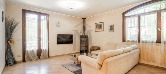 Villa de 11 habitaciónes en Viano, Italy No. 289747 12