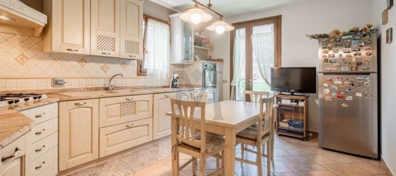 Villa de 11 habitaciónes en Viano, Italy No. 289747 16