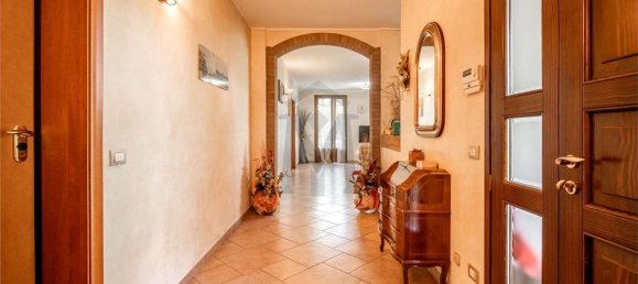 Villa de 11 habitaciónes en Viano, Italy No. 289747 8