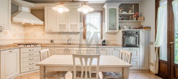 Villa de 11 habitaciónes en Viano, Italy No. 289747 15