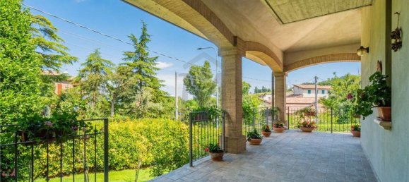 Villa de 11 habitaciónes en Viano, Italy No. 289747 6