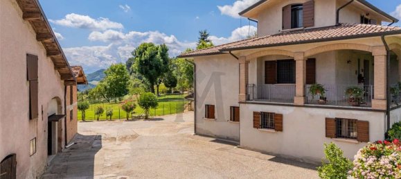 Villa de 11 habitaciónes en Viano, Italy No. 289747 37