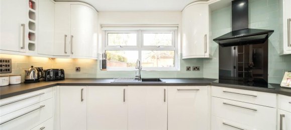 2 bedrooms Apartment in London, United Kingdom No. 12940 7