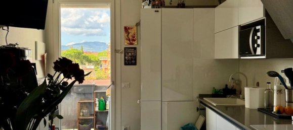 4 bedrooms Apartment in Florence, Italy No. 372311 13