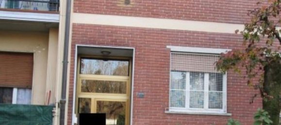 3 rooms Apartment in Carnate, Italy No. 133352 3