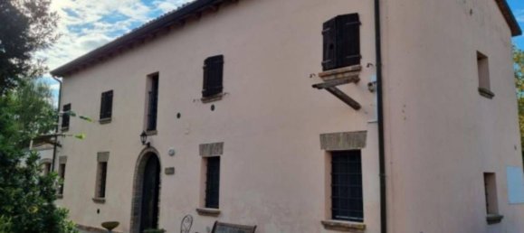 117870m² Commercial property in Ferrara, Italy No. 306859 8