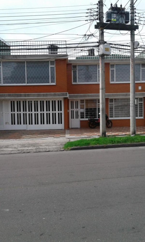11 bedrooms House in Bogota, Colombia No. 13776