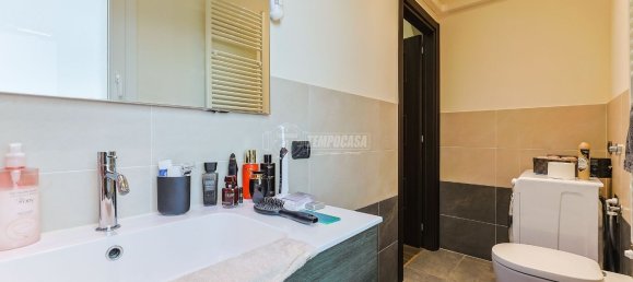 3-salle Appartement à Bologna, Italy No. 147274 21