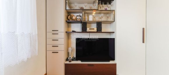 3-salle Appartement à Bologna, Italy No. 147274 11