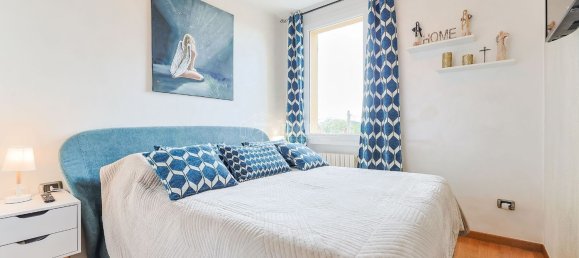 3-salle Appartement à Bologna, Italy No. 147274 3