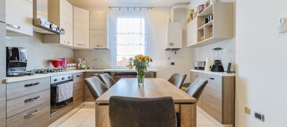 3-salle Appartement à Bologna, Italy No. 147274 17