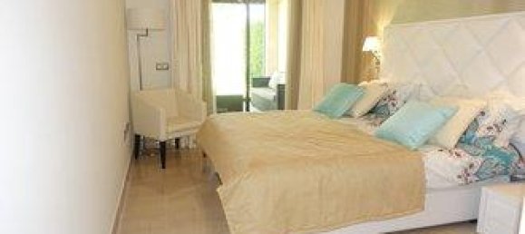 2 bedrooms Apartment in Marbella, Spain No. 70399 9
