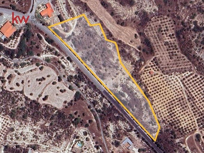 14664 m² terreno en venta en Choirokoitia, Larnaka, Cyprus № 181190