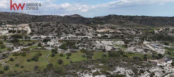 14664 m² terreno en venta en Choirokoitia, Larnaka, Cyprus № 181190 2