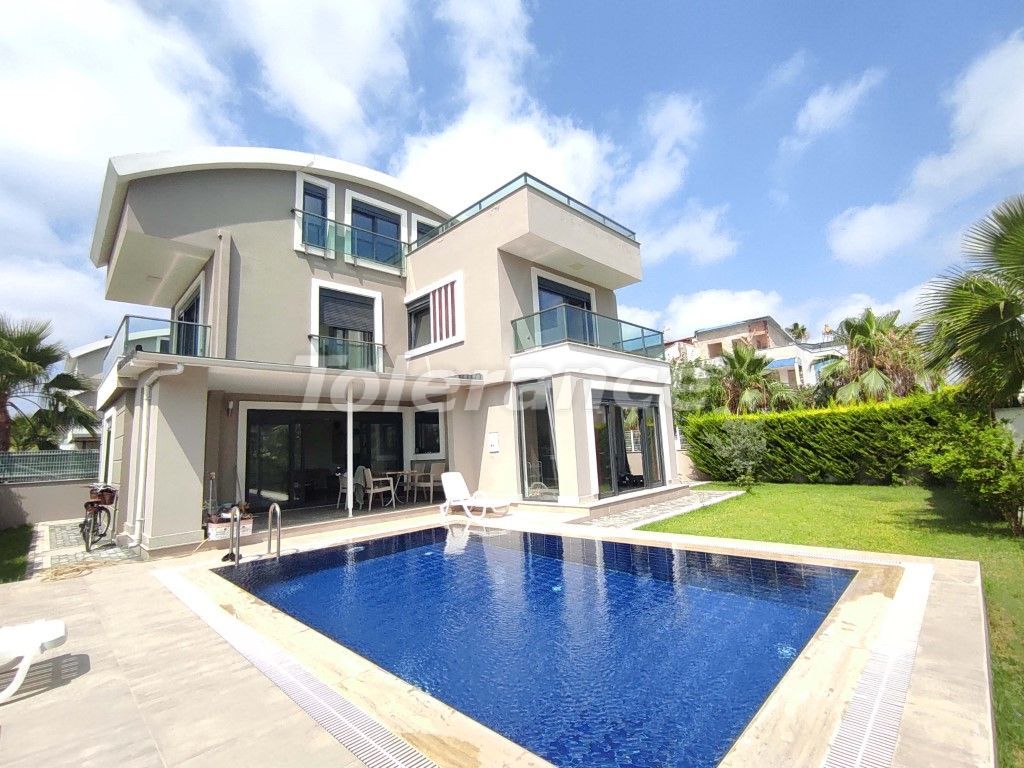 Apartment 4+1 in Belek, Turkey No. 26854