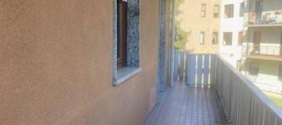 Квартира с 3 спальнями в Сондрио, Италия № 197149 12