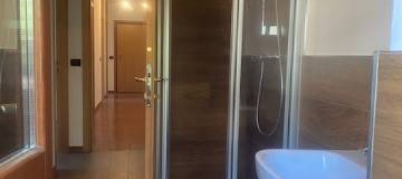 Квартира с 3 спальнями в Сондрио, Италия № 197149 8