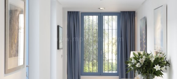 5 bedrooms Villa in Benahavis, Spain No. 117242 10