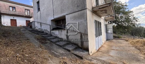 6 bedrooms House in Grottaminarda, Italy No. 262099 36