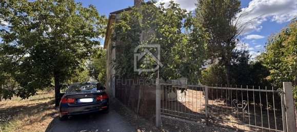 6 bedrooms House in Grottaminarda, Italy No. 262099 2