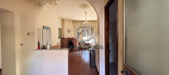 6 bedrooms House in Grottaminarda, Italy No. 262099 7