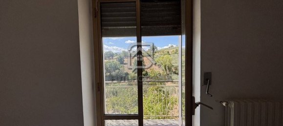 6 bedrooms House in Grottaminarda, Italy No. 262099 19