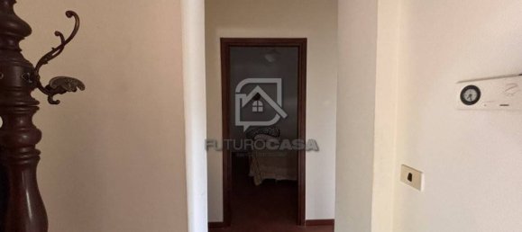 6 bedrooms House in Grottaminarda, Italy No. 262099 14