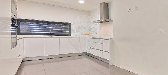 5 Schlafzimmer Haus in Porto, Portugal, Nr. 22155 7