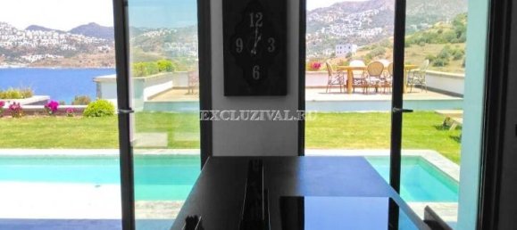 Villa de 5+1 en Bodrum, Turkey No. 28289 13
