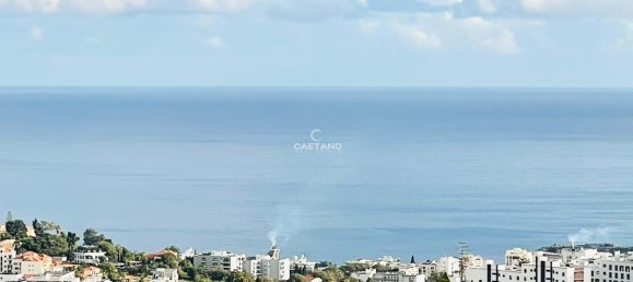 3 bedrooms House in Funchal, Portugal No. 145873 2