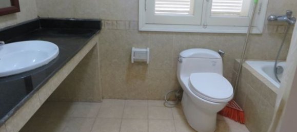 Вилла с 4 спальнями в Тэйхо, Вьетнам № 4652 9