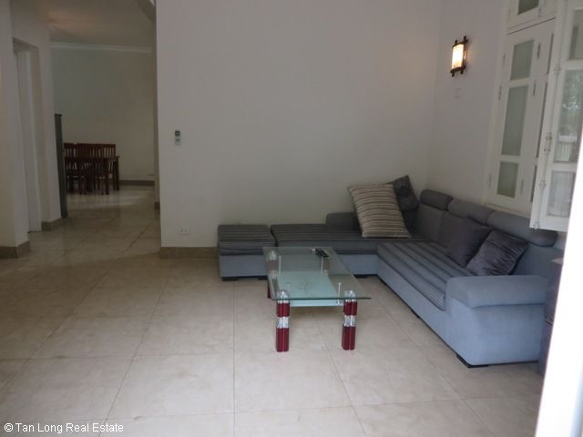 Вилла с 4 спальнями в Тэйхо, Вьетнам № 4652