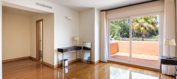 3 Schlafzimmer Penthouse in Marbella, Spain, Nr. 141264 9