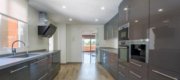 3 Schlafzimmer Penthouse in Marbella, Spain, Nr. 141264 5