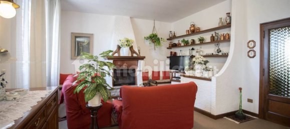 4 bedrooms Villa in Montepulciano, Italy No. 115610 9