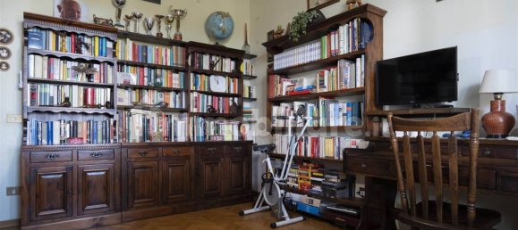 4 bedrooms Villa in Montepulciano, Italy No. 115610 11