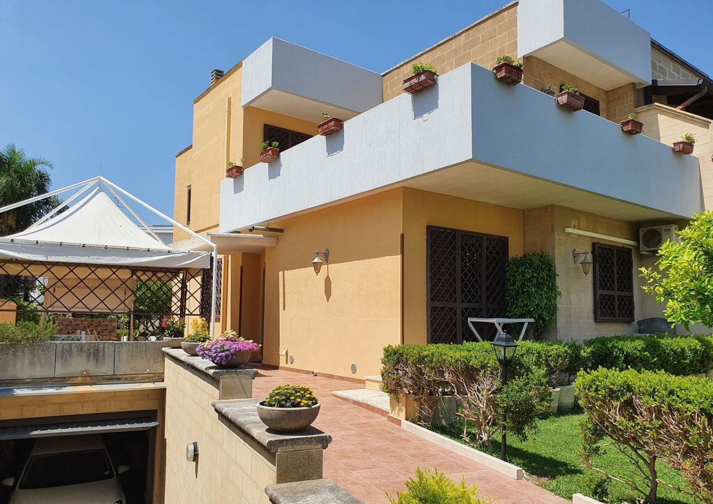 8 rooms House in Cavallino, Italy No. 27978