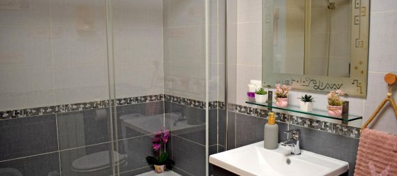 3 bedrooms House in Alfajarin, Spain No. 162267 12