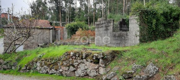 2 bedrooms House in Penafiel, Portugal No. 32939 4