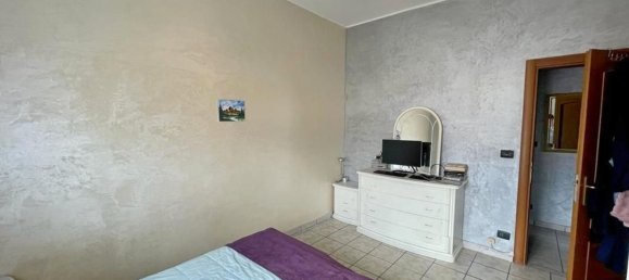 3 rooms Apartment in Bra, Italy No. 15815 5