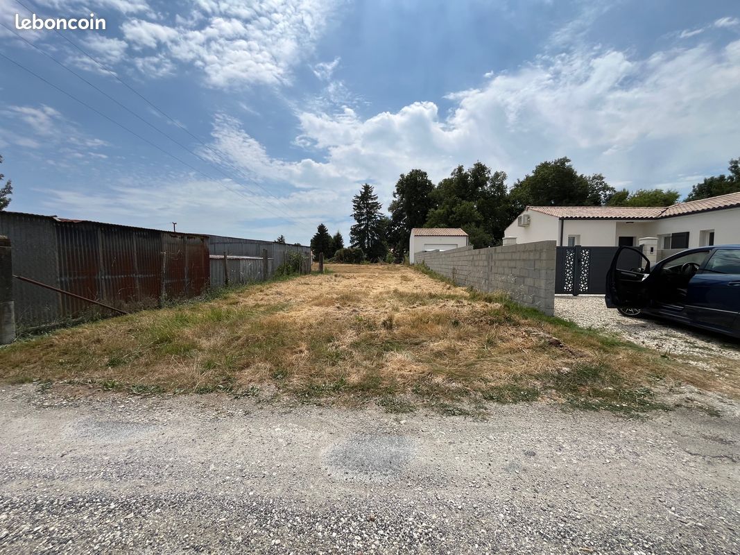 Земельный участок в Мазре, Франция № 337796