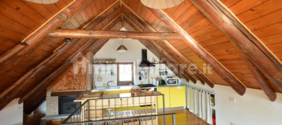 Дом с 4 спальнями в Краведжа, Италия № 290021 20